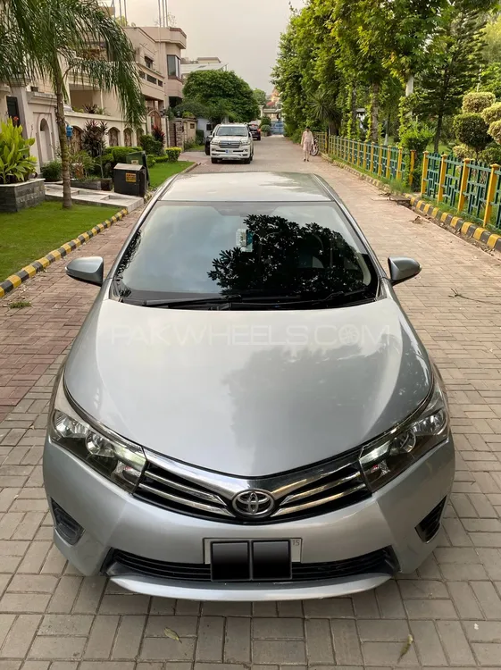 Toyota Corolla 2015 for Sale in Islamabad Image-1
