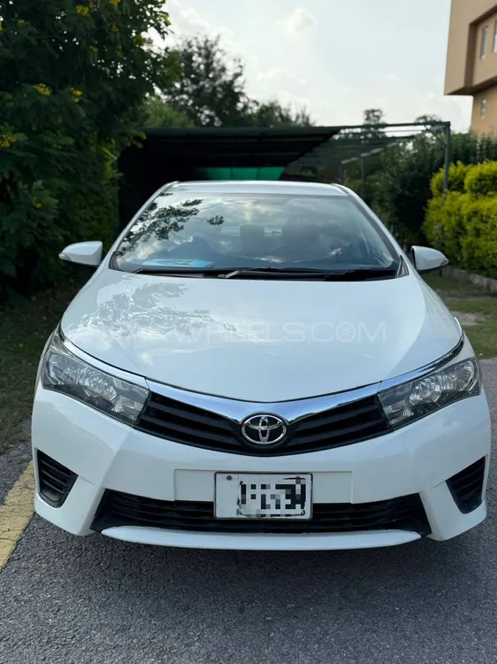 Toyota Corolla 2015 for Sale in Islamabad Image-1