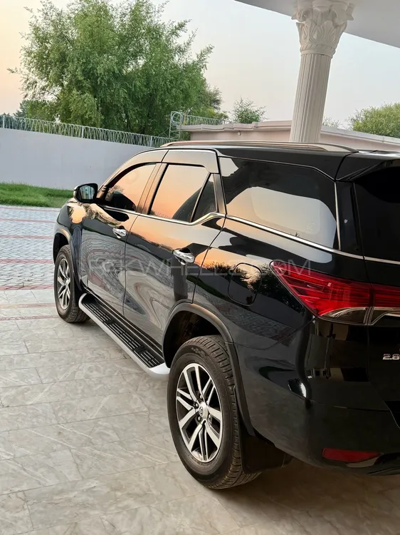 Toyota Fortuner 2018 for Sale in Mandi bahauddin Image-1