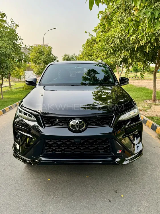 Toyota Fortuner 2024 for Sale in Lahore Image-1