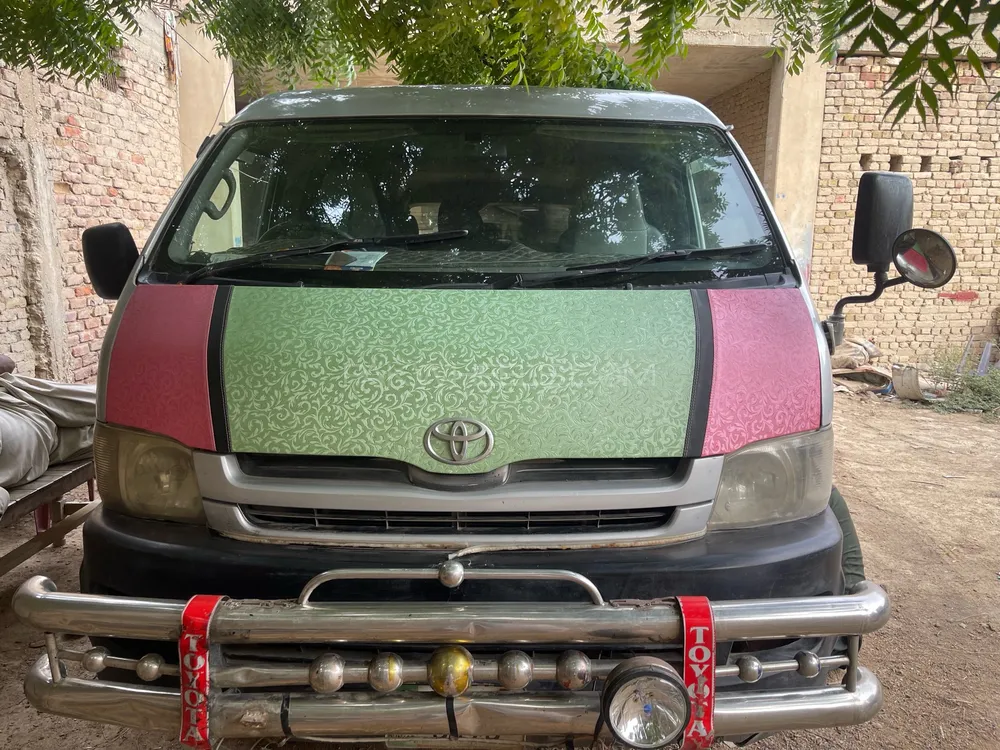 Toyota Hiace 2008 for Sale in Hyderabad Image-1