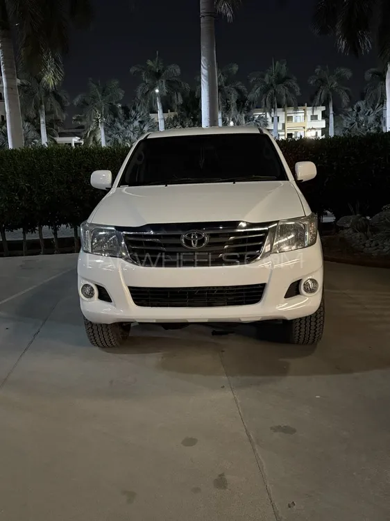 Toyota Hilux 2012 for Sale in Karachi Image-1
