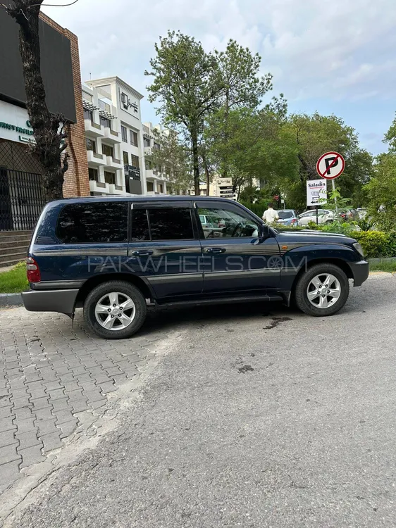 Toyota Land Cruiser 2004 for Sale in Islamabad Image-1