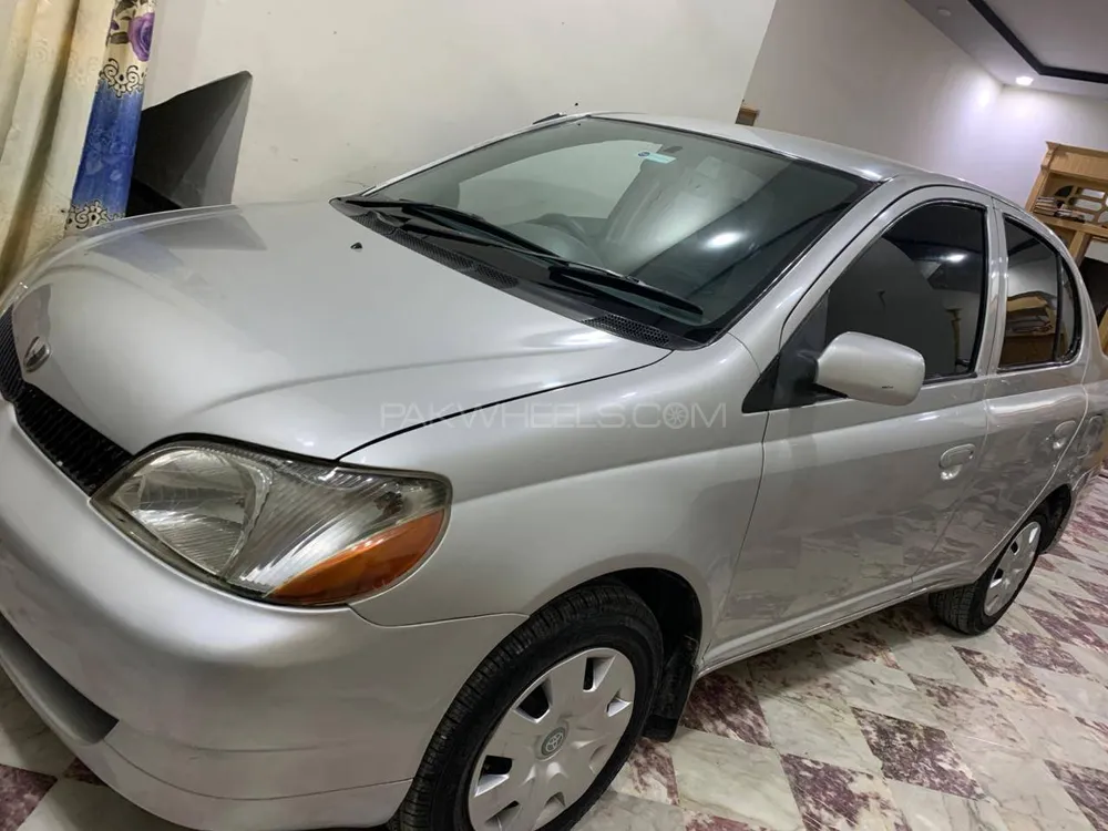 Toyota Platz 2003 for Sale in Peshawar Image-1