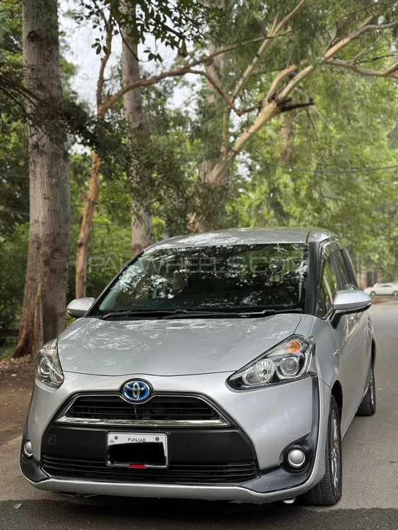 Toyota Sienta 2016 for Sale in Lahore Image-1