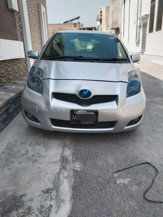 Toyota Vitz 2008 for Sale in Peshawar Image-1