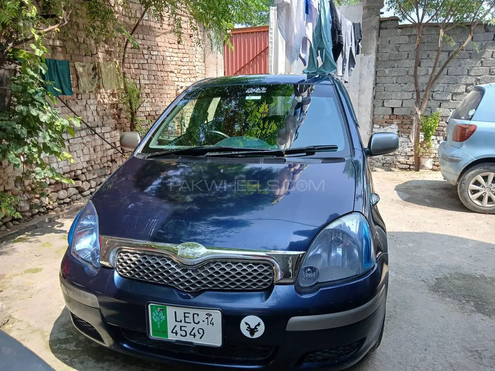 Toyota Vitz 2002 for Sale in Peshawar Image-1