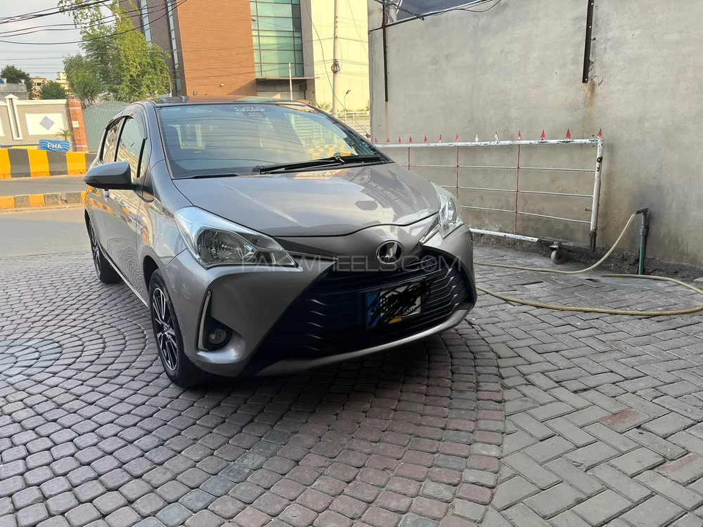 Toyota Vitz 2018 for Sale in Multan Image-1