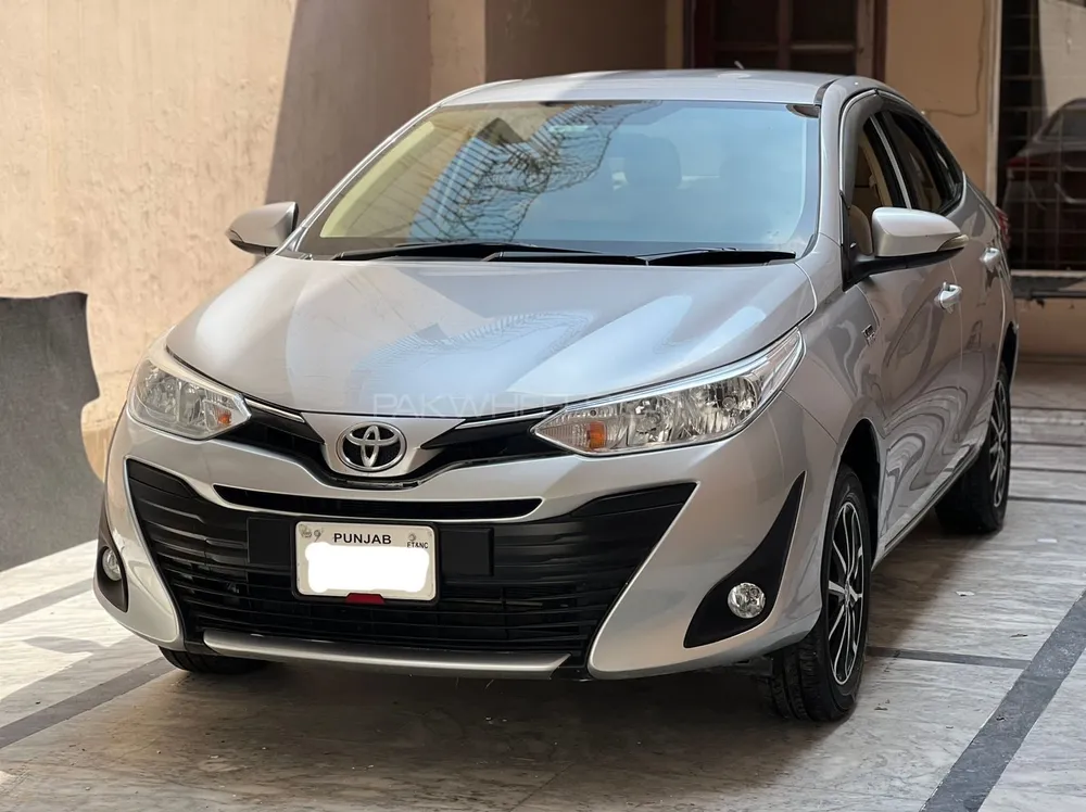 Toyota Yaris Sedan 2022 for Sale in Lahore Image-1