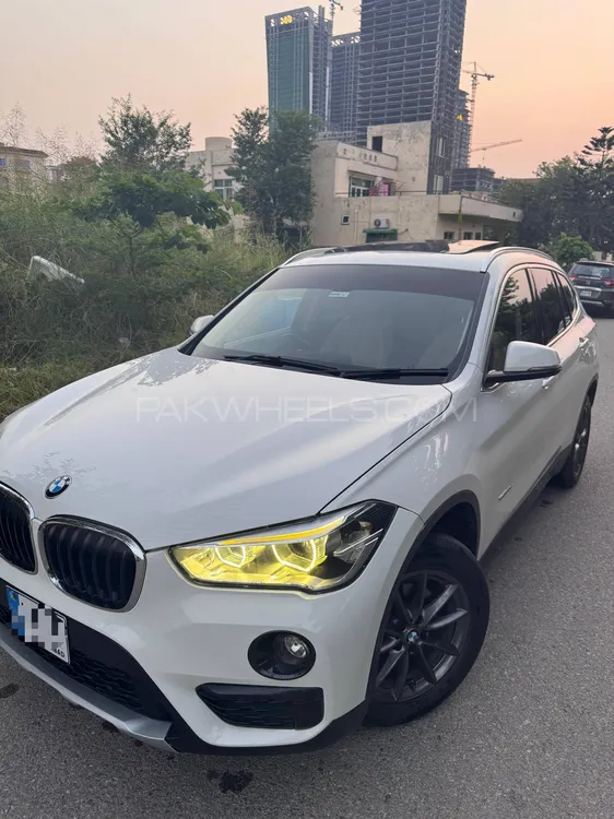 بی ایم ڈبلیو ایکس 1 2018 for Sale in اسلام آباد Image-1