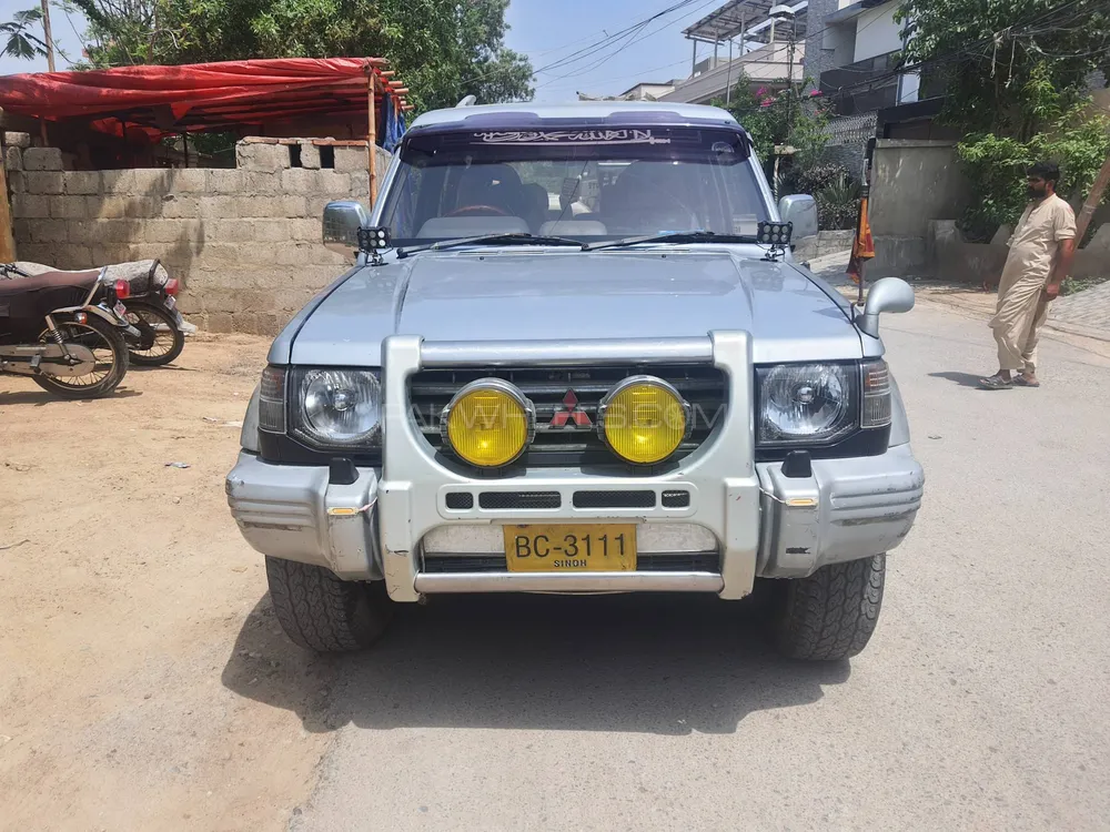 Mitsubishi Pajero 1993 for Sale in Karachi Image-1