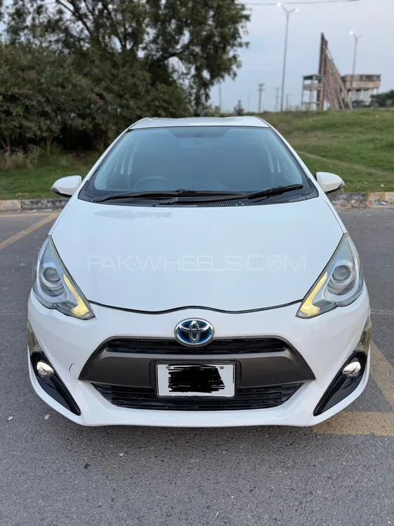 ٹویوٹا اکوا 2013 for Sale in اسلام آباد Image-1