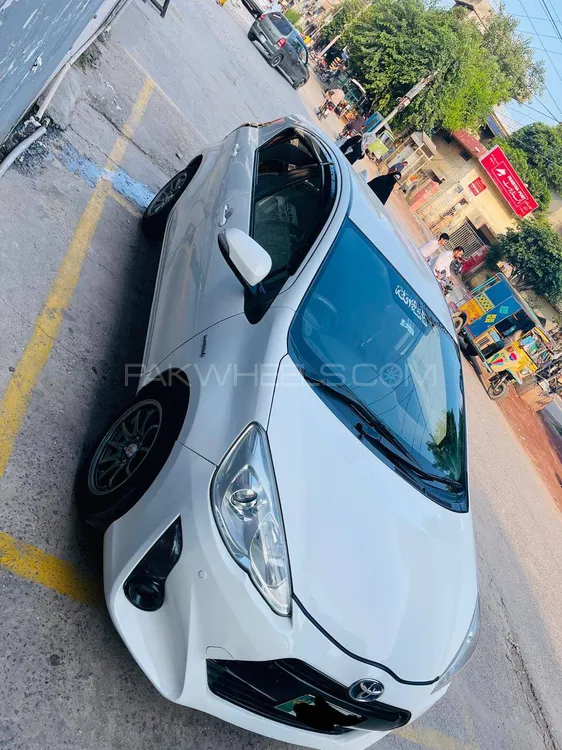 Toyota Aqua 2015 for Sale in Gujranwala Image-1