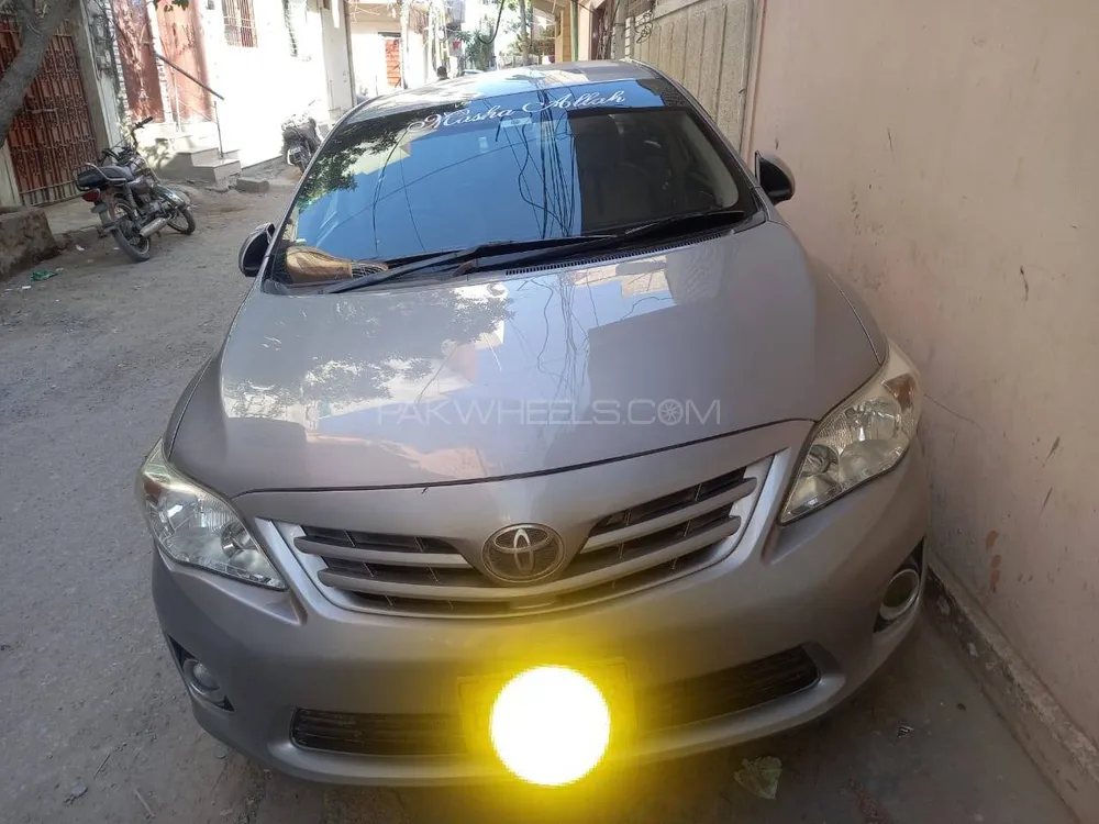 Toyota Corolla 2013 for Sale in Karachi Image-1