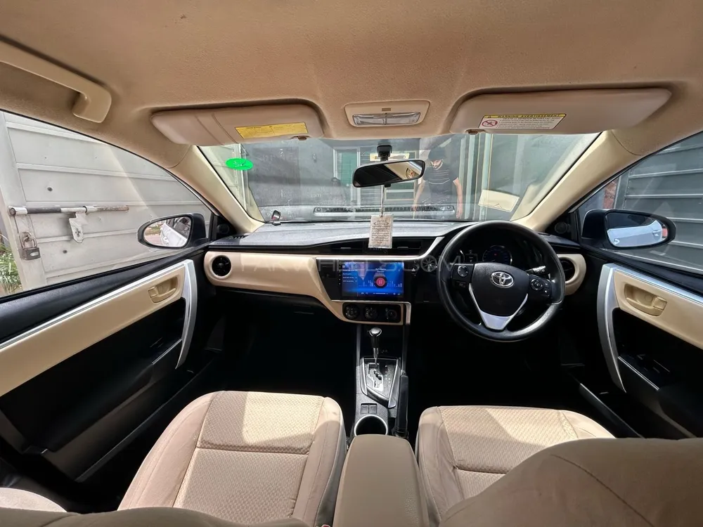 Toyota Corolla 2018 for Sale in Multan Image-1