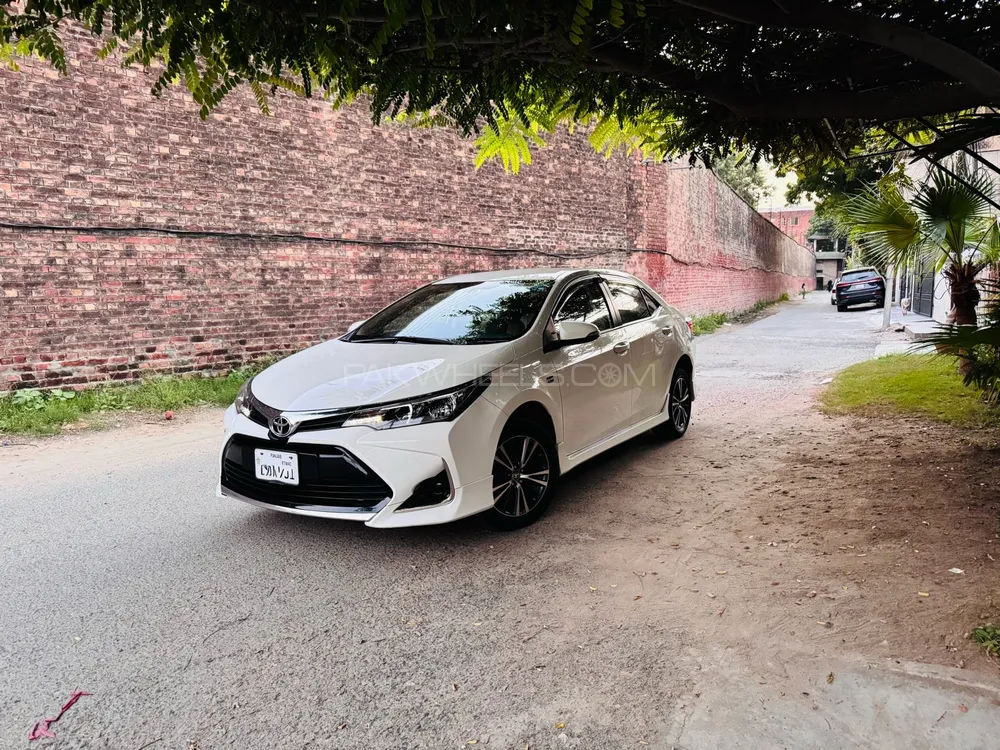 Toyota Corolla 2021 for Sale in Lahore Image-1