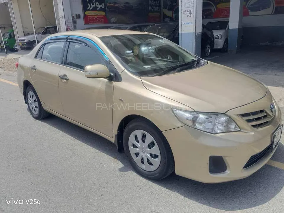 Toyota Corolla 2012 for Sale in Arifwala Image-1
