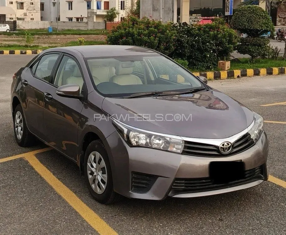 Toyota Corolla 2016 for Sale in Islamabad Image-1
