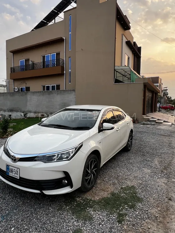 Toyota Corolla 2018 for Sale in Peshawar Image-1