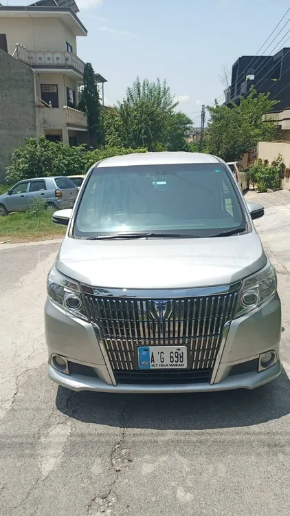 Toyota Esquire 2016 for Sale in Islamabad Image-1