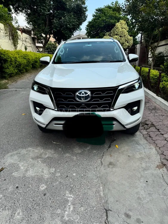 Toyota Fortuner 2022 for Sale in Islamabad Image-1