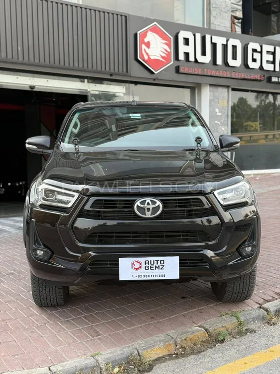 Toyota Hilux 2021 for Sale in Islamabad Image-1