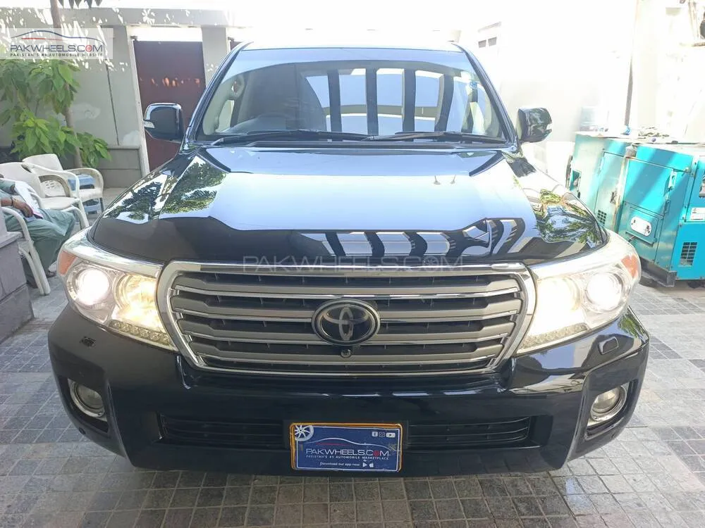 Toyota Land Cruiser 2012 for Sale in Karachi Image-1
