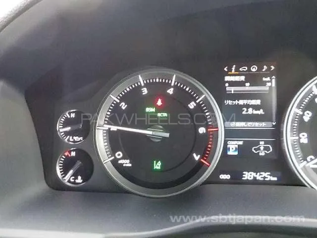 Toyota Land Cruiser 2020 for Sale in Karachi Toyota Land Cruiser 2020 for Sale in Karachi Image-11