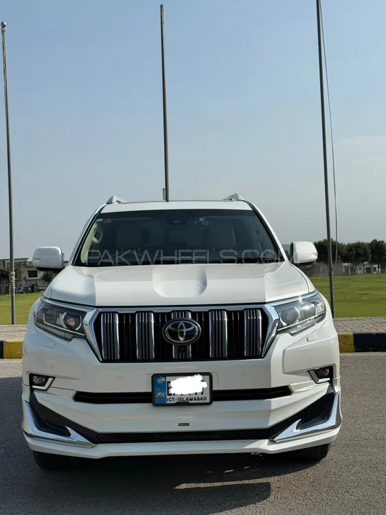 Toyota Prado 2021 for Sale in Islamabad Image-1