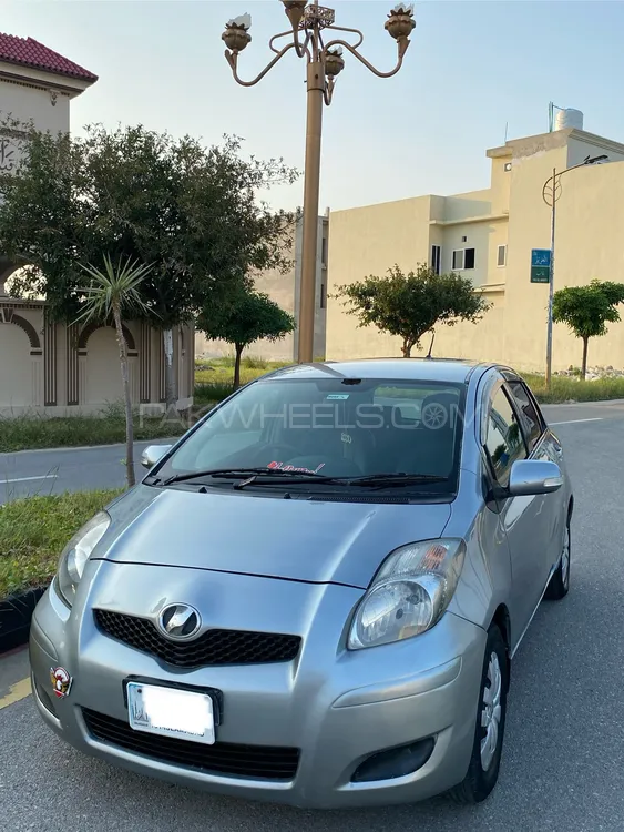 Toyota Vitz 2008 for Sale in Attock Image-1