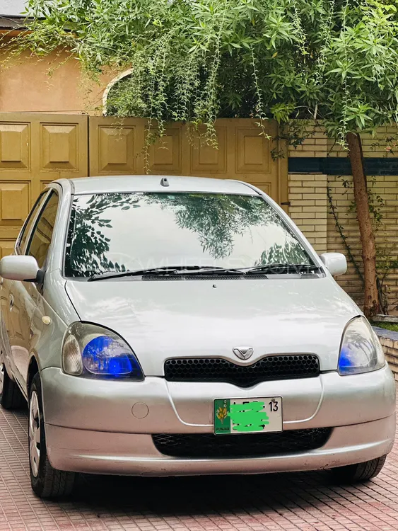 Toyota Vitz 1999 for Sale in Peshawar Image-1