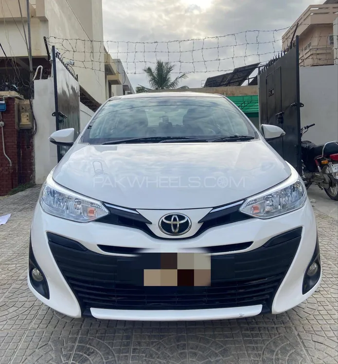 Toyota Yaris Sedan 2022 for Sale in Karachi Image-1