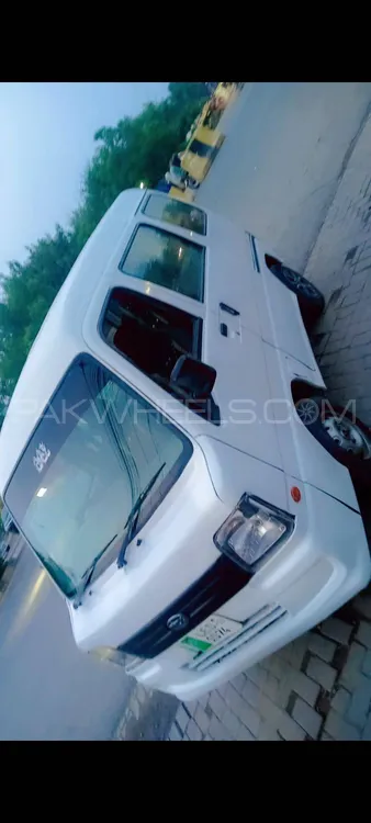 Daihatsu Hijet 2013 for Sale in Faisalabad Image-1