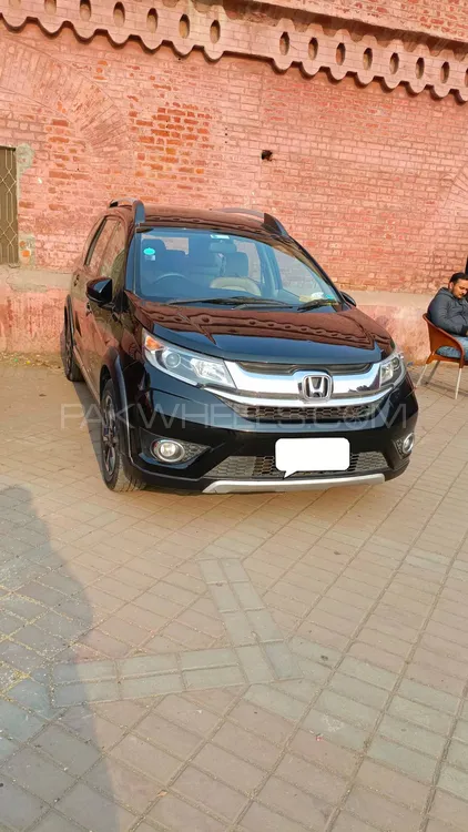 Honda BR-V 2018 for Sale in Lahore Image-1