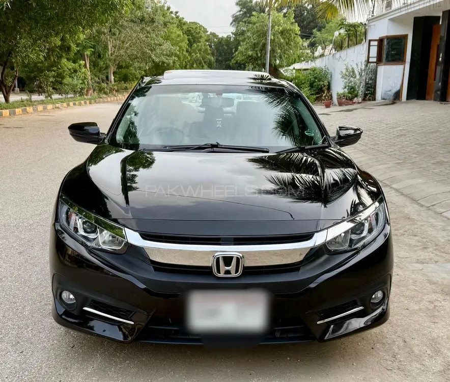 Honda Civic 2018 for Sale in Karachi Image-1
