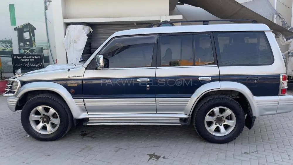 Mitsubishi Pajero 1994 for Sale in Sialkot Image-1