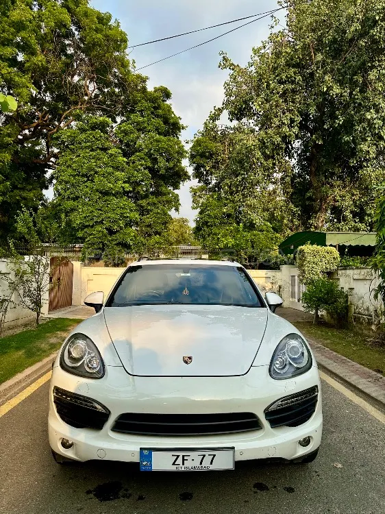 پورشے کائین 2012 for Sale in لاہور Image-1