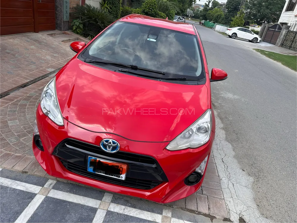 Toyota Aqua 2016 for Sale in Lahore Image-1