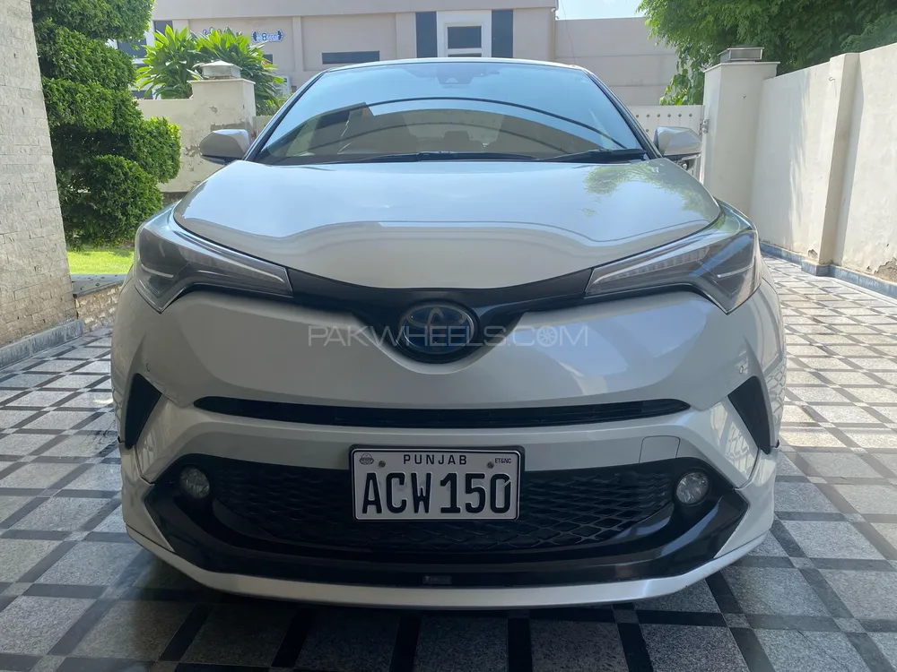 Toyota C-HR 2017 for Sale in Lahore Image-1