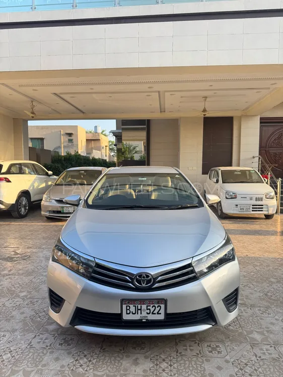 Toyota Corolla 2017 for Sale in Lahore Image-1