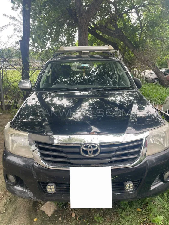 Toyota Hilux 2012 for Sale in Lahore Image-1