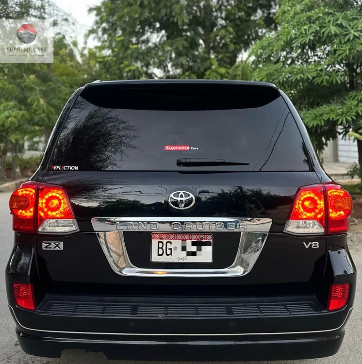 Toyota Land Cruiser 2012 for Sale in Karachi Image-1