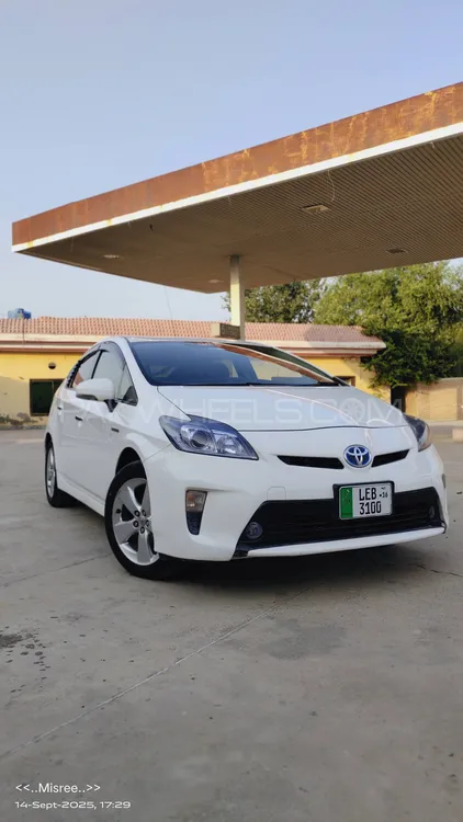 Toyota Prius 2012 for Sale in Bannu Image-1