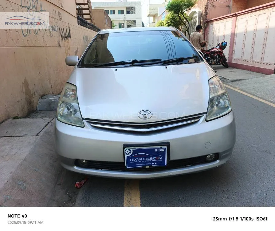 Toyota Prius 2008 for Sale in Lahore Image-1