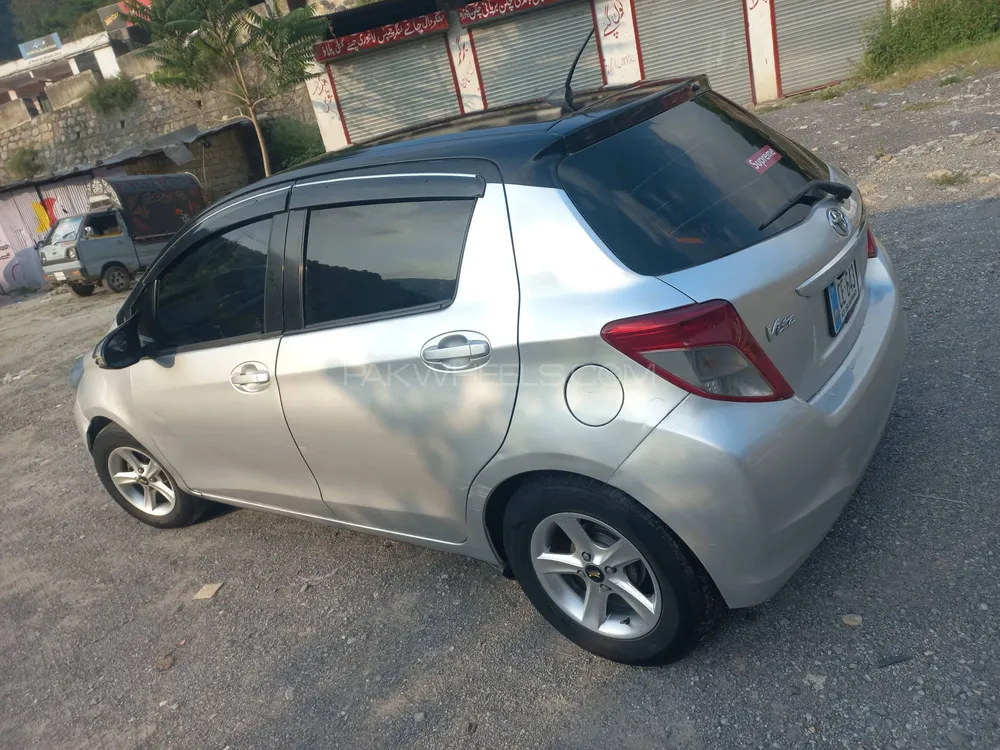 Toyota Vitz 2011 for Sale in Islamabad Image-1