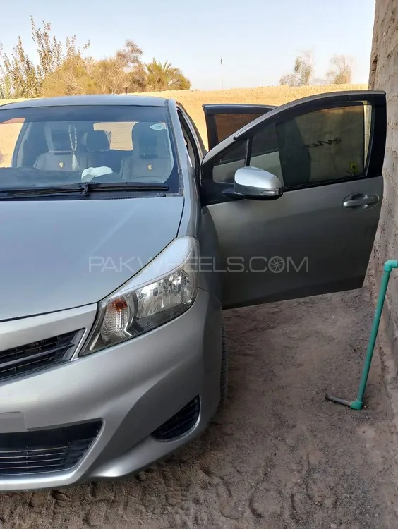 Toyota Vitz 2011 for Sale in Quetta Image-1