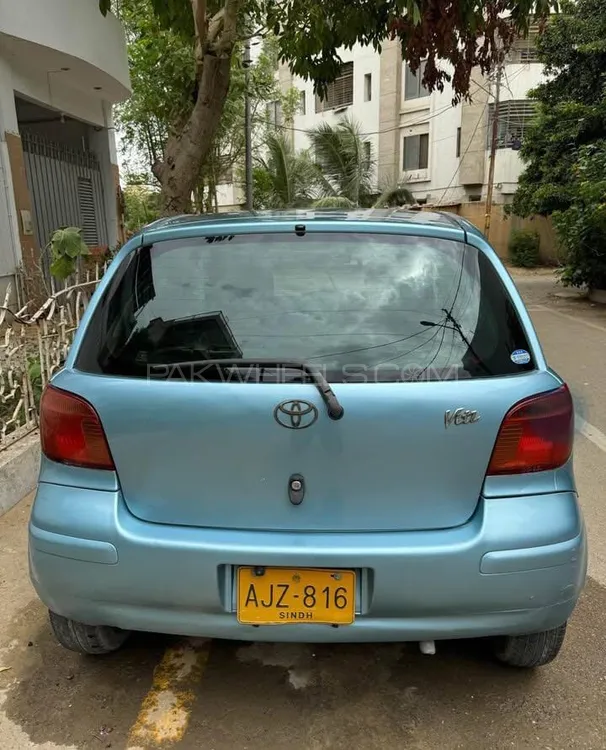 Toyota Vitz 2004 for Sale in Karachi Image-1