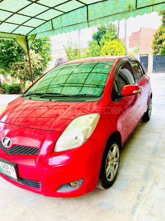 Toyota Vitz 2009 for Sale in Sialkot Image-1