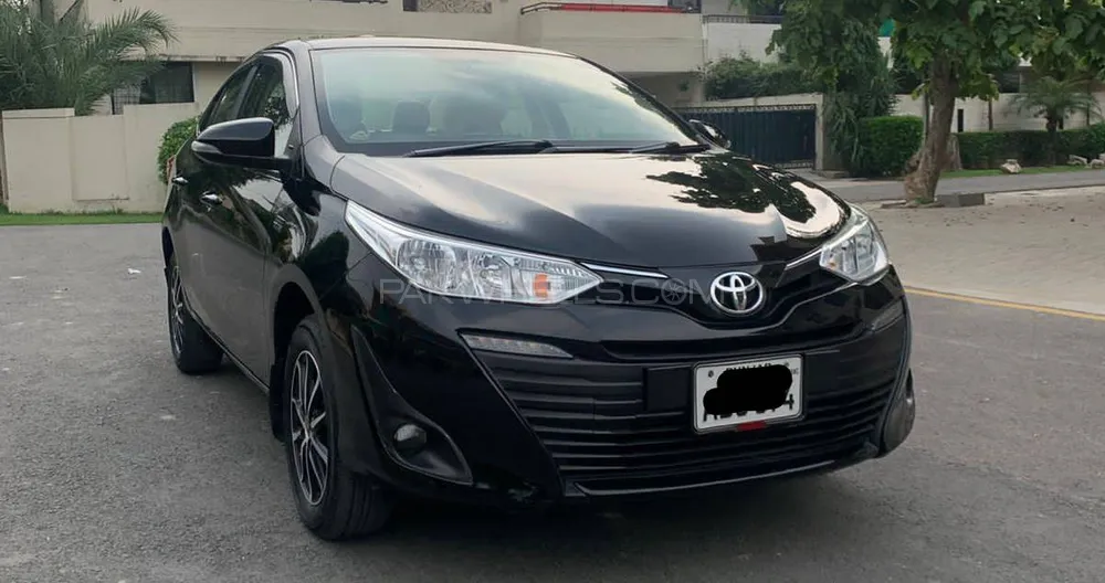 Toyota Yaris Sedan 2021 for Sale in Lahore Image-1