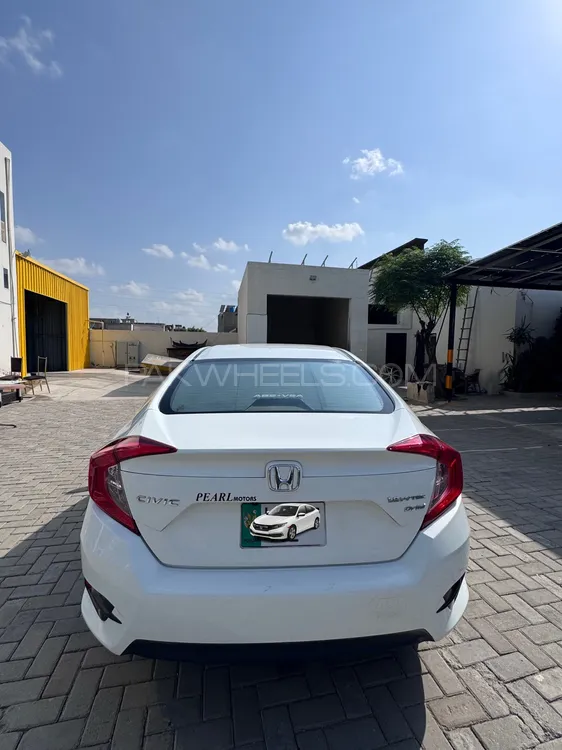 Honda Civic 2017 for Sale in Sahiwal Image-1
